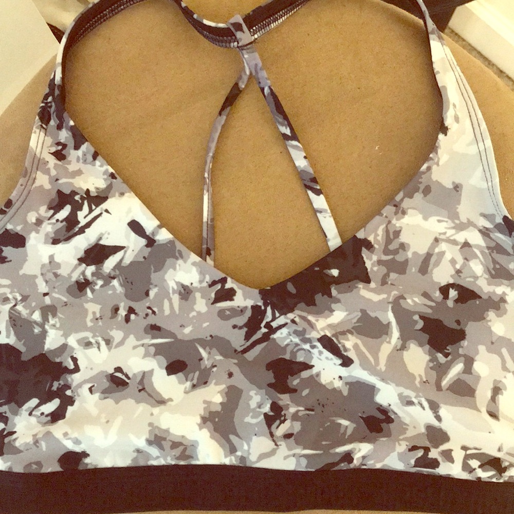 Sports bra